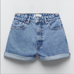 Zara high waisted mom jean shorts size 30